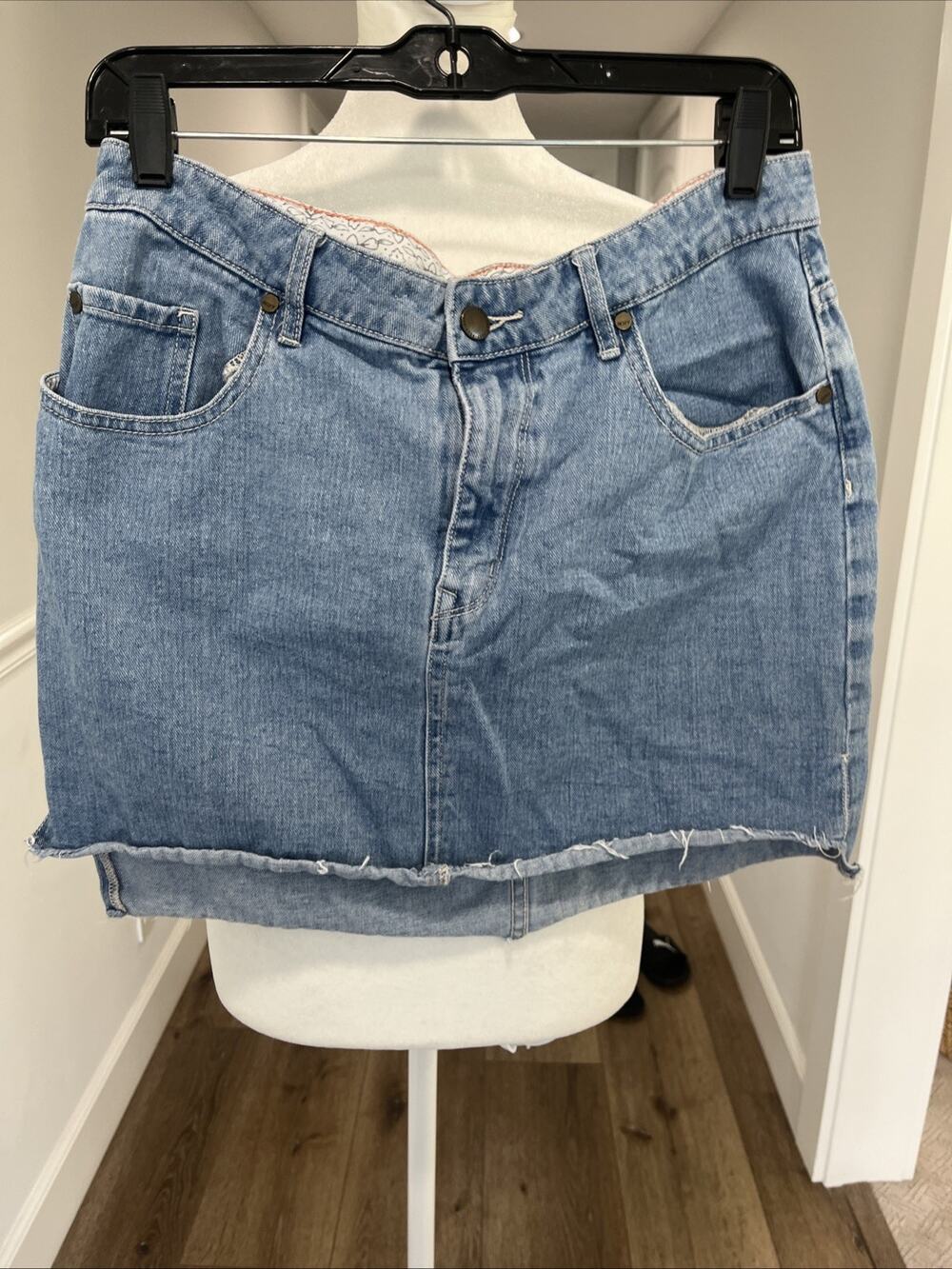 Y2K Roxy Distressed Denim Mini Skirt Size L 100% Cotton Western Surf Fray Hem